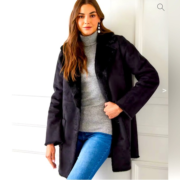 Karen Kane black vegan suede black jacket with faux furPockets. Size Medium. - Picture 3 of 6